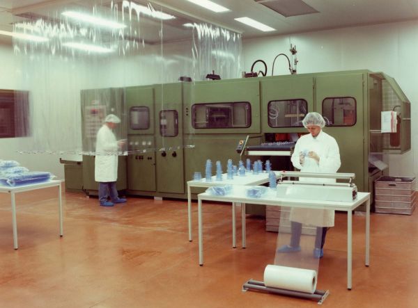 The first ISO7 Cleanroom is created